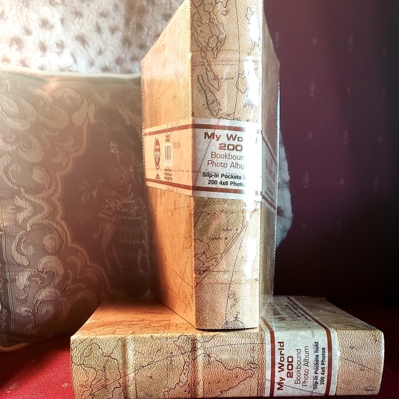 Photo Album "My World 200" by CRYSTAL/RAY ENT for 200 4x6 Photos VTG - Picture 9 of 10